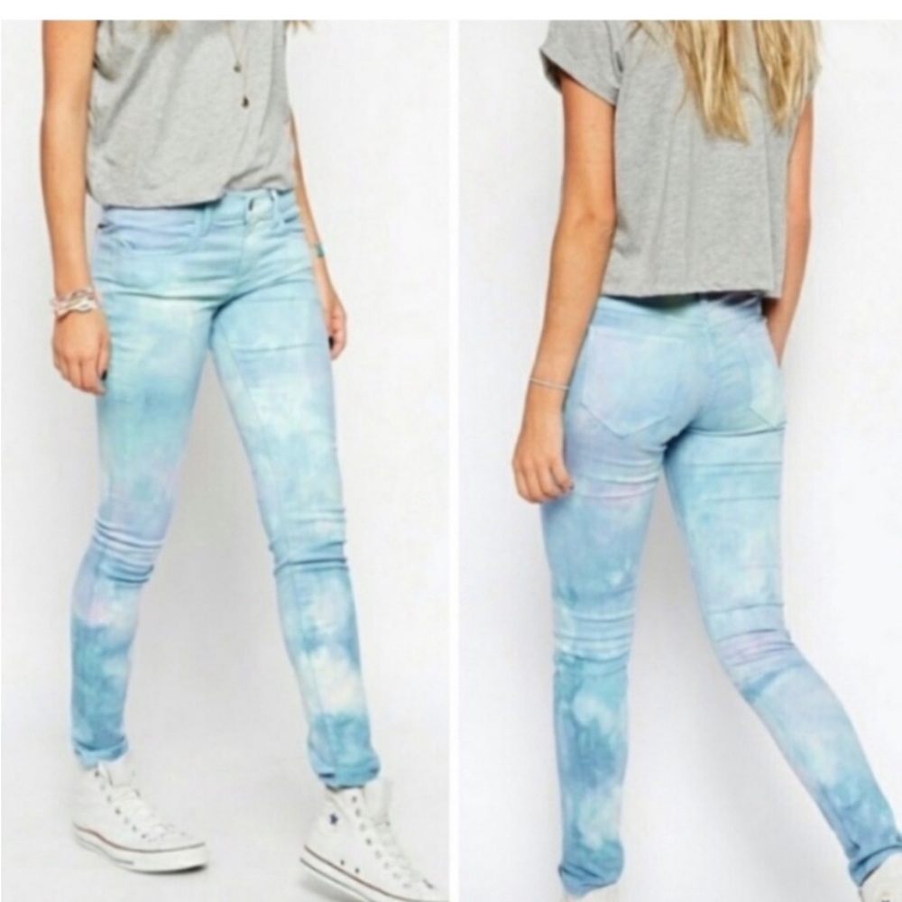 Wildfox Marianne Daydream Mid Rise Skinny Jeans Sz 25 MSRP: $110 HP 9/25! NWT